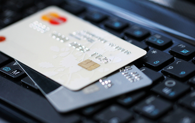 信用卡达人来告诉你哪些是​最容易申请的五张白金卡！