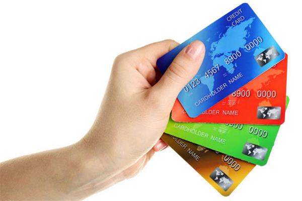 手上持有的信用卡越多，信用卡的额度就越高吗？