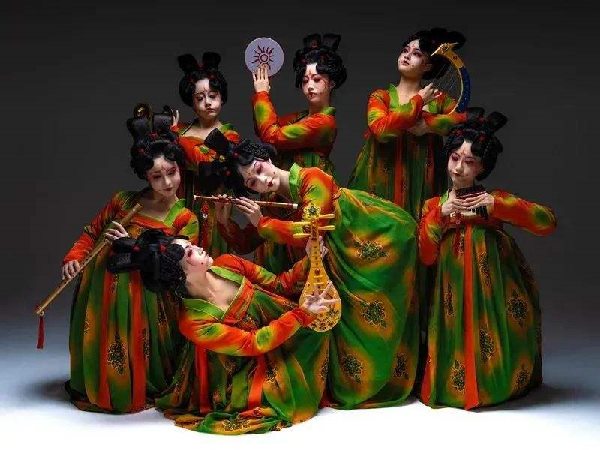 “唐宫夜宴”“只此青绿”“敦煌”等数字藏品备受青睐