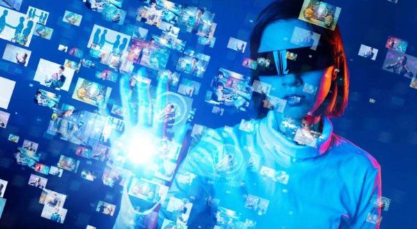 大佬们布局“取代手机”的下一个终端 元宇宙谁在抢占先机？