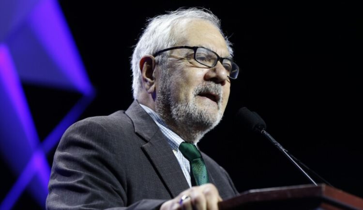 对话Signature Bank董事会成员、前美国众议员Barney Frank