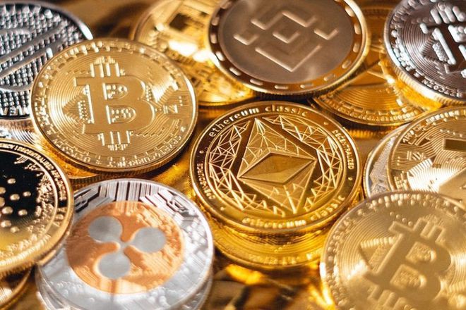 这三种顶级<a title='注册送加密货币' href='https://okk.meibanla.com/btc/okex.php' target='_blank' class='f_d'>加密货币</a>XRPBNBUNI可以让你获得长期回报