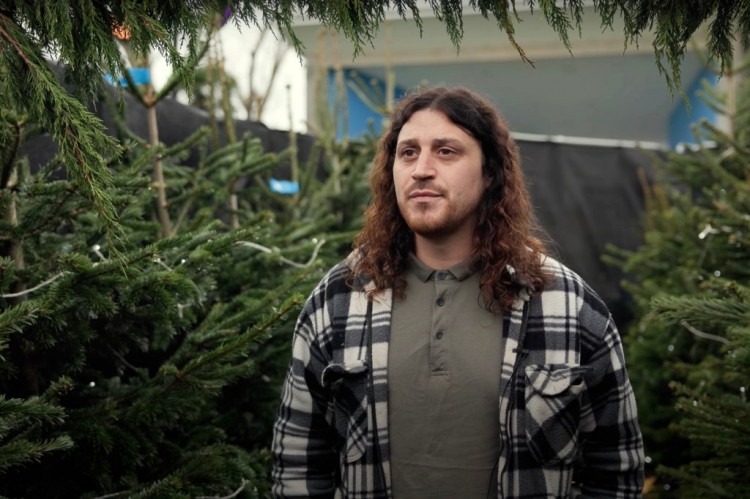 照亮泽西岛800棵回收圣诞树可能有助于创造世界纪录