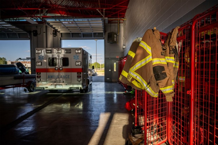 德克萨斯州消防局每天花费21万美元用于应对移民紧急情况自9月份以来已超过200万美元