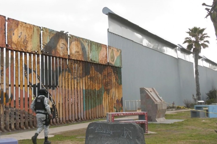 圣地亚哥安装的新边境墙防攀爬钉可能会在全国范围内推广