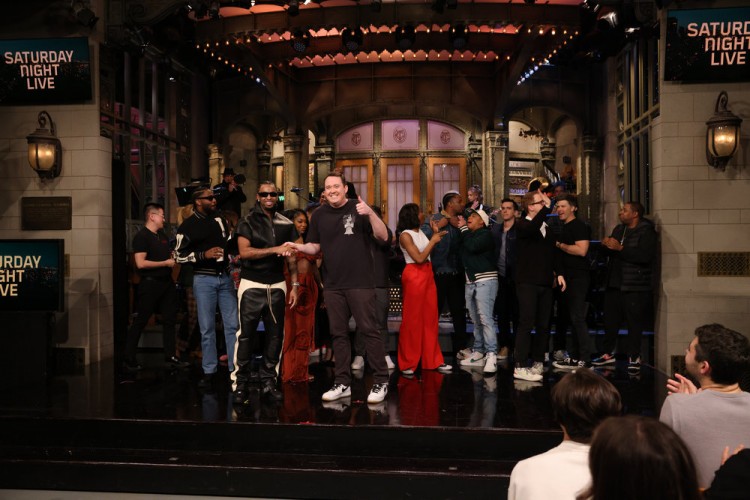 肖恩吉利斯在谈到2019年解雇事件时炮轰周六夜现场独白以为我会笑得更开心